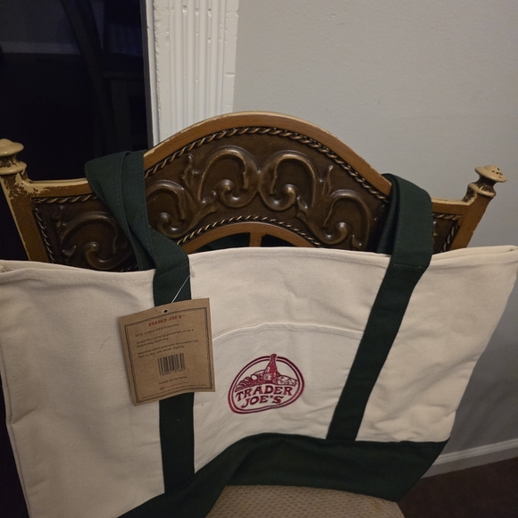 NWT - Large Trader Joes Green and Cream Tote Bag - Picture 8 of 8